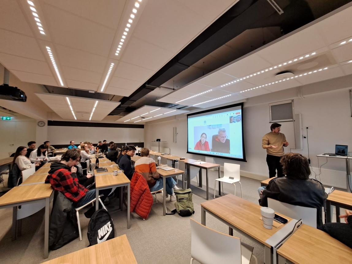 Studenten presenteren wederopbouwplan voor Oekraïens dorp